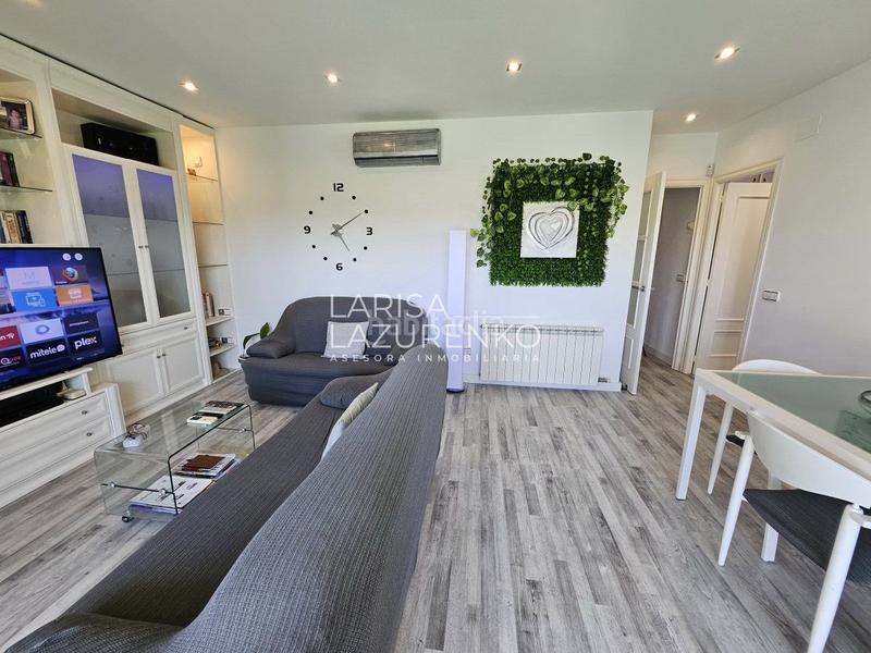 Foto 86c97bec-b56f-4a39-b571-36ac5370a849. Piso  en venta en centro, 3 dormitorios. en Centre Salou Foto 86c97bec-b56f-4a39-b571-36ac5370a849. Piso  en venta en centro, 3 dormitorios. en Centre Salou