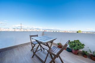 Àtic  Calle de regal. Atico reformado con terraza de 2 habitaciones Àtic  Calle de regal. Atico reformado con terraza de 2 habitaciones