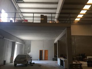 Rent Industrial building in Calle molí, 11. Se alquila nave industrial Rent Industrial building in Calle molí, 11. Se alquila nave industrial