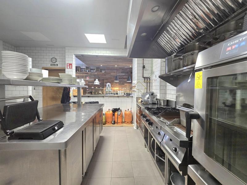 Foto a86d4b5e-b895-41e9-a2d7-acb3634b11ed. Local comercial local gastronómico totalmente equipado en Barcelona Foto a86d4b5e-b895-41e9-a2d7-acb3634b11ed. Local comercial local gastronómico totalmente equipado en Barcelona