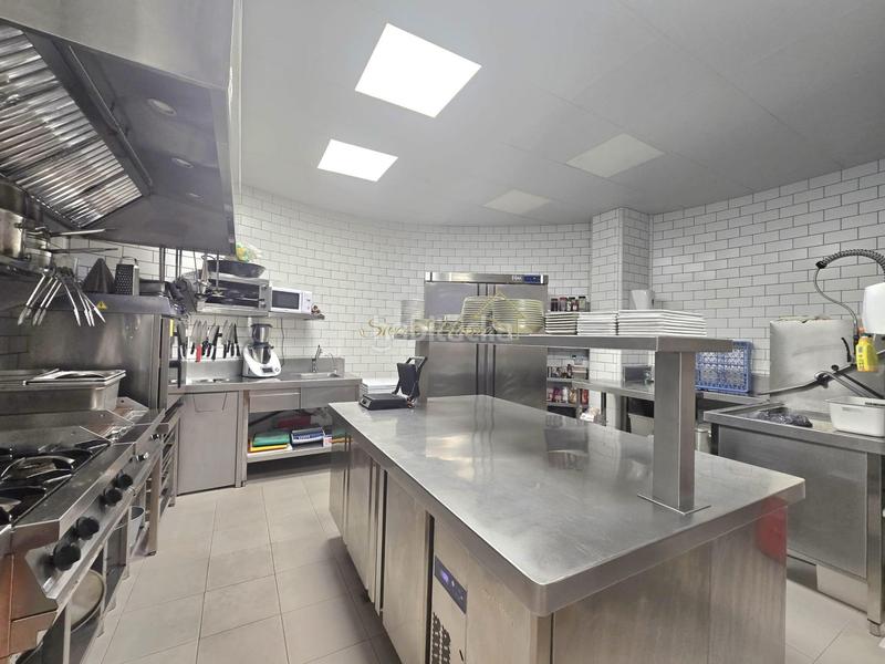 Foto df6cb673-15e3-4782-a11e-1587f187faa6. Local comercial local gastronómico totalmente equipado en Barcelona Foto df6cb673-15e3-4782-a11e-1587f187faa6. Local comercial local gastronómico totalmente equipado en Barcelona