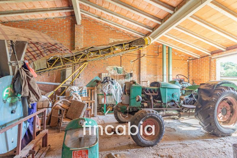 Foto ed17e221-6048-4043-8302-80526ce4411d. Masía auténtica masía catalana y finca rústica en venta . en Sils Foto ed17e221-6048-4043-8302-80526ce4411d. Masía auténtica masía catalana y finca rústica en venta . en Sils