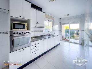 Maison jumelée à Sils. Se vende una casa acogedora, luminosa y muy cómoda en  sils con Maison jumelée à Sils. Se vende una casa acogedora, luminosa y muy cómoda en  sils con