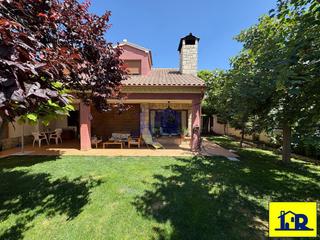 Xalet Virgen rosario (sotos). Se vende chalet independiente en sotos. a 15 minutos de cuenca. Xalet Virgen rosario (sotos). Se vende chalet independiente en sotos. a 15 minutos de cuenca.