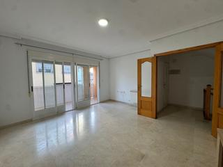 Lloguer Casa Avenida plaza de toros 7b. ?? ¡amplio y luminoso dúplex en alquiler sin amueblar! Lloguer Casa Avenida plaza de toros 7b. ?? ¡amplio y luminoso dúplex en alquiler sin amueblar!