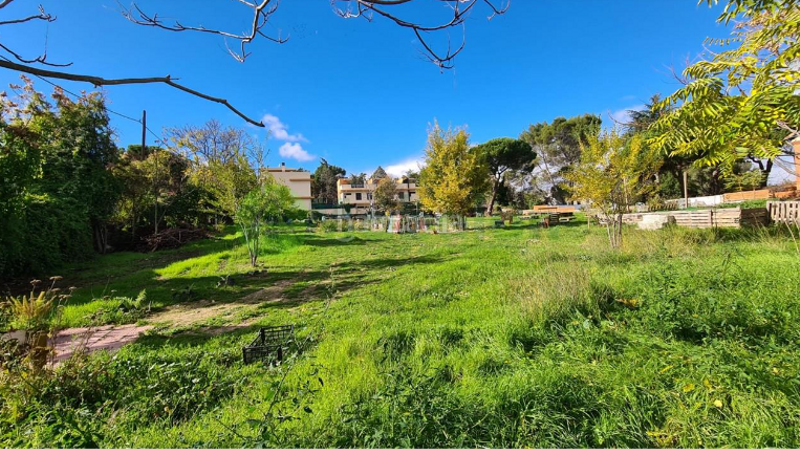 Foto 6de50ac2-6fdd-4d6e-b3f7-f61db1beb326. Terreny residencial a calle cantos altos 28c a Parque de la Coruña-Las Suertes Collado Villalba Foto 6de50ac2-6fdd-4d6e-b3f7-f61db1beb326. Terreny residencial a calle cantos altos 28c a Parque de la Coruña-Las Suertes Collado Villalba