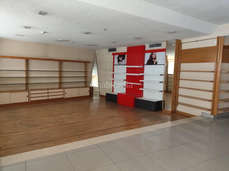 Foto cfb75c32-e78d-4c95-a2af-b99cc5fd7a0d. Local comercial a Virgen del Rosario Torrejón de Ardoz Foto cfb75c32-e78d-4c95-a2af-b99cc5fd7a0d. Local comercial a Virgen del Rosario Torrejón de Ardoz