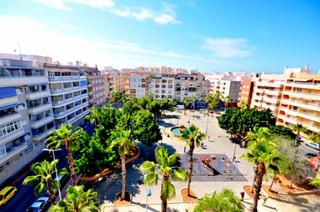 Location Attique Calle c goleta 17. Lujoso ático de 3 dormitorios 2 baños cocina semiindependiente Location Attique Calle c goleta 17. Lujoso ático de 3 dormitorios 2 baños cocina semiindependiente