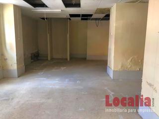 Local commercial à Centro. Amplio local comercial en torrelavega, cantabria. Local commercial à Centro. Amplio local comercial en torrelavega, cantabria.