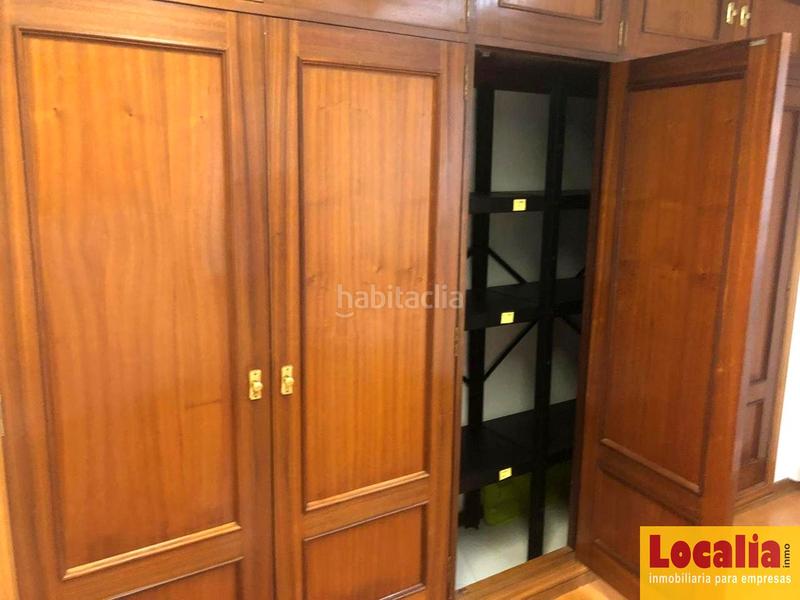 Foto 7998ba9b-5c46-4360-a582-6004cf017df6. Oficina céntrico local para reconvertir . en Centro Torrelavega Foto 7998ba9b-5c46-4360-a582-6004cf017df6. Oficina céntrico local para reconvertir . en Centro Torrelavega