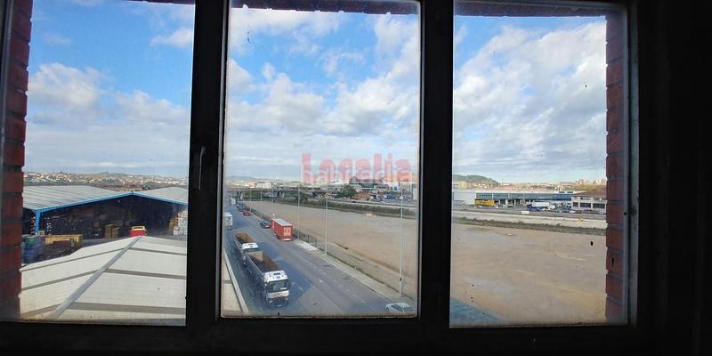 Foto 1c09a4e4-7789-490f-8ff6-f6c426d1ebcf. Rent business premise in Maliaño Camargo Foto 1c09a4e4-7789-490f-8ff6-f6c426d1ebcf. Rent business premise in Maliaño Camargo