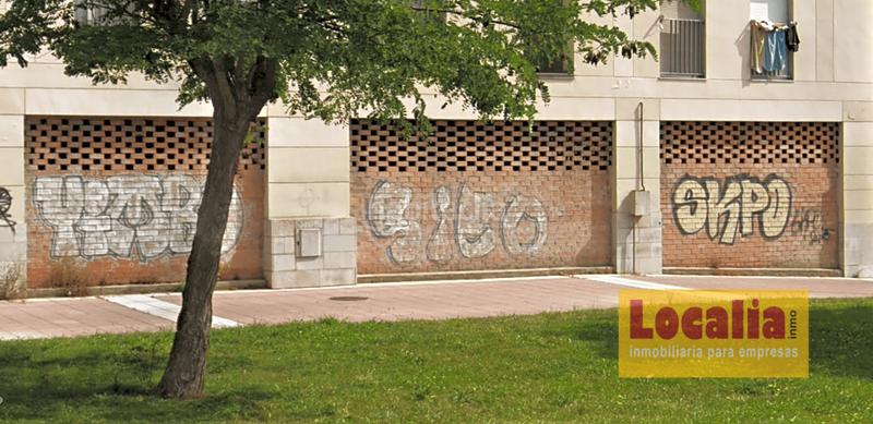 Foto ff6a93a4-7325-4235-8675-8699cfde5e88. Alquiler local comercial en localia inmobiliaria te ofrecemos un local en esquina próximo a el corte inglés, , cantabria.
se trata de un local en Santander Foto ff6a93a4-7325-4235-8675-8699cfde5e88. Alquiler local comercial en localia inmobiliaria te ofrecemos un local en esquina próximo a el corte inglés, , cantabria.
se trata de un local en Santander