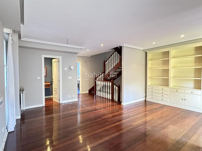 Foto 6f3c3b51-50b9-46f5-9b93-e31cd5861ddc. Maison jumelée avec chauffage parking dans Urduliz Foto 6f3c3b51-50b9-46f5-9b93-e31cd5861ddc. Maison jumelée avec chauffage parking dans Urduliz