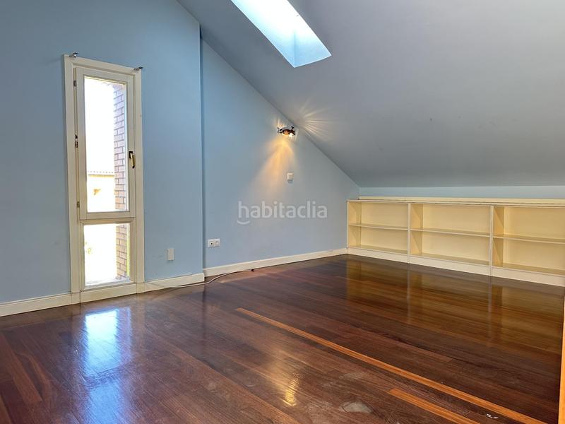 Foto 935f92a7-5e5d-4f7d-b988-94b5eadc150c. Maison jumelée avec chauffage parking dans Urduliz Foto 935f92a7-5e5d-4f7d-b988-94b5eadc150c. Maison jumelée avec chauffage parking dans Urduliz