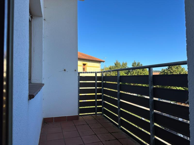 Foto c61f4e1e-0077-4c1b-ae96-a4918d88bbb7. Maison jumelée avec chauffage parking dans Urduliz Foto c61f4e1e-0077-4c1b-ae96-a4918d88bbb7. Maison jumelée avec chauffage parking dans Urduliz