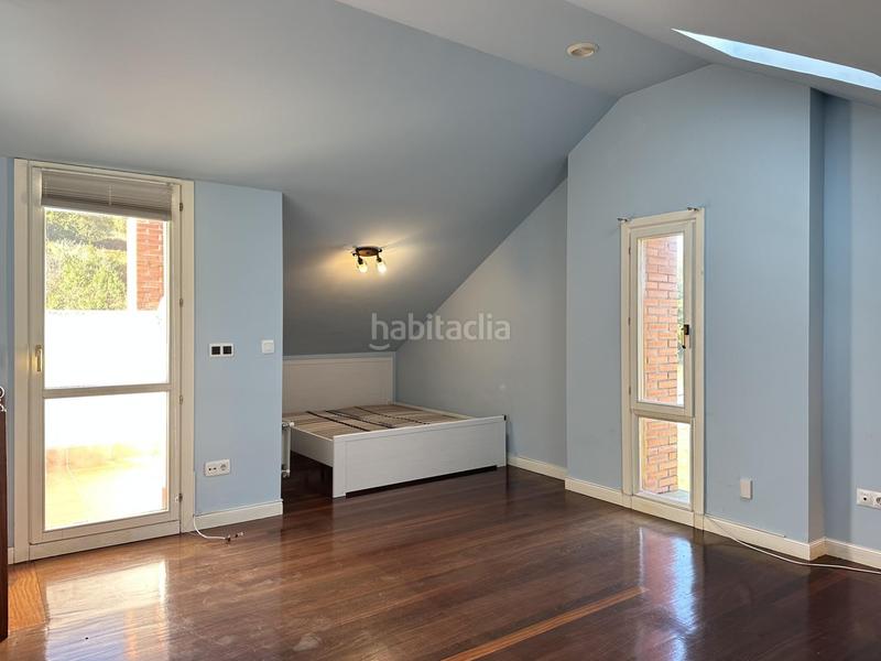 Foto e1035860-ba5d-4cbf-8c6f-bfa08c2e4f2e. Maison jumelée avec chauffage parking dans Urduliz Foto e1035860-ba5d-4cbf-8c6f-bfa08c2e4f2e. Maison jumelée avec chauffage parking dans Urduliz