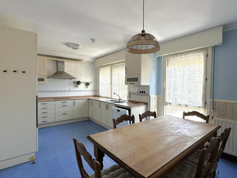 Foto e456094d-c9af-4ddc-bdd2-2ad9d505e09c. Maison jumelée avec chauffage parking dans Urduliz Foto e456094d-c9af-4ddc-bdd2-2ad9d505e09c. Maison jumelée avec chauffage parking dans Urduliz