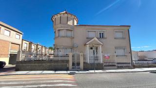 Maison jumelée à Avenida andalucia 18. Casa en esquina en olula del río almeria Maison jumelée à Avenida andalucia 18. Casa en esquina en olula del río almeria