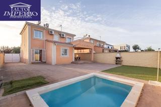 Chalet  Calle calle venus. Fantástica casa en urbanización los cortijos Chalet  Calle calle venus. Fantástica casa en urbanización los cortijos