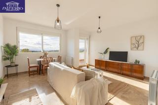 Etagenwohnung  Calle de julio cortázar 13. Piso en urbanización privada con piscina comunitaria, terraza, 2 Etagenwohnung  Calle de julio cortázar 13. Piso en urbanización privada con piscina comunitaria, terraza, 2