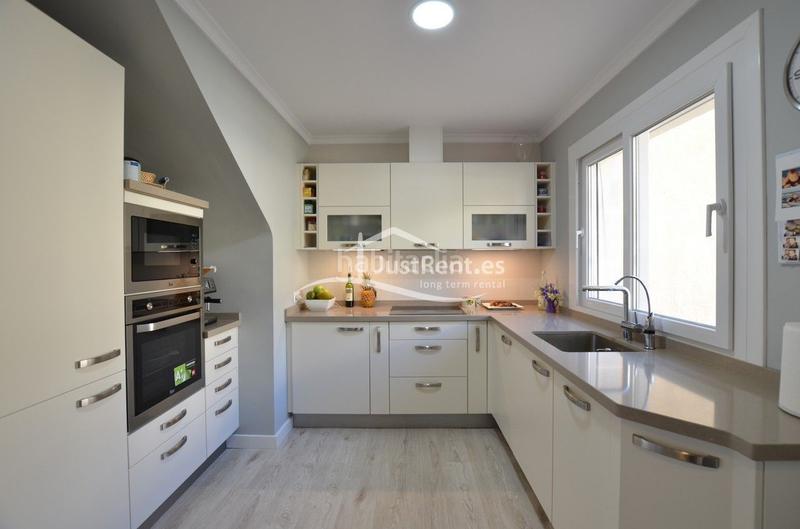 Foto 38c14ac2-2cce-4b35-8b9c-28fcc846151c. Rent penthouse with parking pool in Altea hills Altea Foto 38c14ac2-2cce-4b35-8b9c-28fcc846151c. Rent penthouse with parking pool in Altea hills Altea