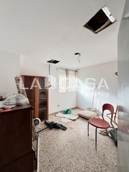 Foto 1bfa2311-6567-42fa-9347-9e119622f904. Local comercial a Llefià Badalona Foto 1bfa2311-6567-42fa-9347-9e119622f904. Local comercial a Llefià Badalona