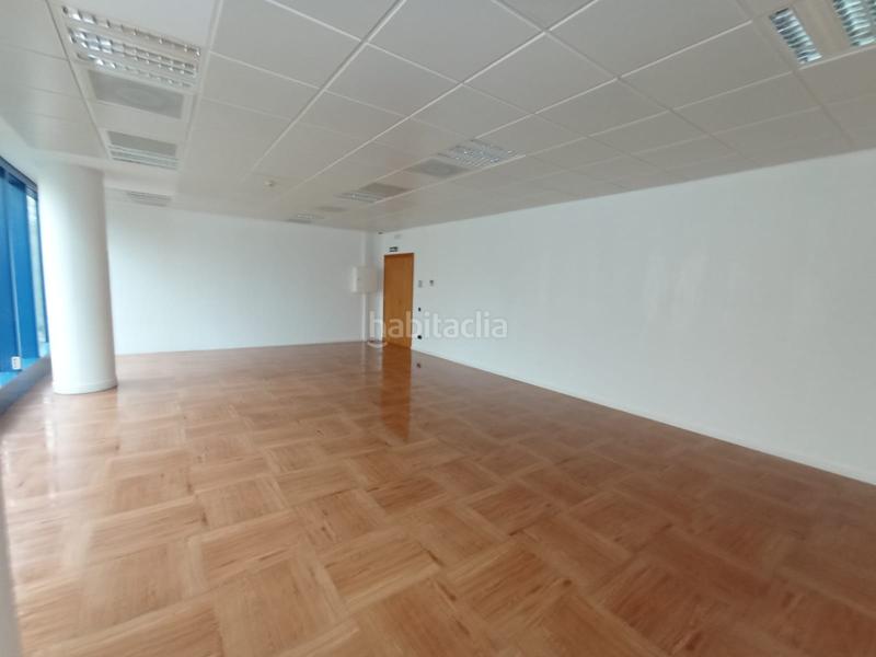 Foto 752e0444-d2b3-4f8f-bc97-c9959686141a. Local comercial solvia inmobiliaria locales en Montigalà Badalona Foto 752e0444-d2b3-4f8f-bc97-c9959686141a. Local comercial solvia inmobiliaria locales en Montigalà Badalona