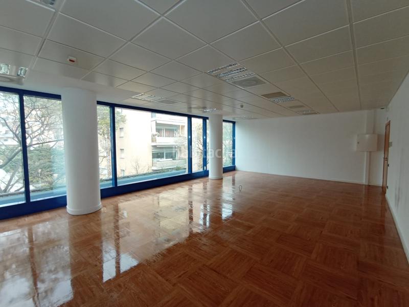 Foto d4754b1e-59f4-4583-9712-5e2192b01b79. Local comercial solvia inmobiliaria locales en Montigalà Badalona Foto d4754b1e-59f4-4583-9712-5e2192b01b79. Local comercial solvia inmobiliaria locales en Montigalà Badalona