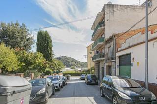 Pis  C/ apel.les mestes. Solvia inmobiliaria  piso montmeló Pis  C/ apel.les mestes. Solvia inmobiliaria  piso montmeló
