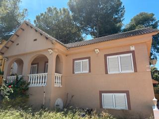 Chalet  Pz vicente ronda (urb. carambolo). Solvia inmobiliaria  chalet independiente chiva Chalet  Pz vicente ronda (urb. carambolo). Solvia inmobiliaria  chalet independiente chiva