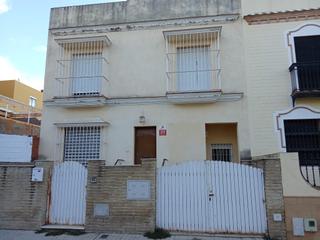 Xalet  C/ diamantino garcía. Solvia inmobiliaria  casa santiponce Xalet  C/ diamantino garcía. Solvia inmobiliaria  casa santiponce