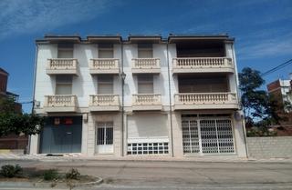 Local Comercial a Carretera de granada 106. Local comercial en venta en la planta baja de un edificio reside Local Comercial a Carretera de granada 106. Local comercial en venta en la planta baja de un edificio reside
