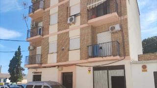 Local Comercial a Santa isabel 54. Local comercial en venta en la planta baja de un edificio reside Local Comercial a Santa isabel 54. Local comercial en venta en la planta baja de un edificio reside