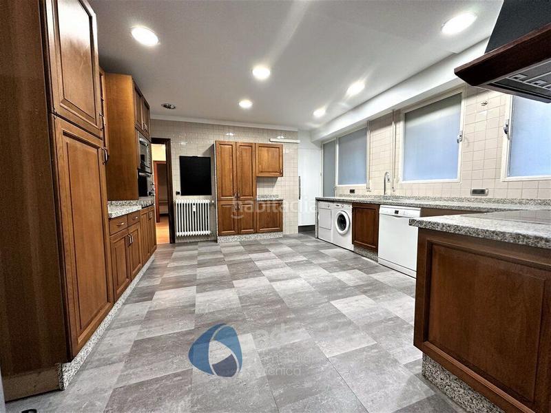 Foto 729f11e5-f1c3-4016-8e66-86730842c8c9. Alquiler piso se alquila piso con garaje en gran vía en Logroño Foto 729f11e5-f1c3-4016-8e66-86730842c8c9. Alquiler piso se alquila piso con garaje en gran vía en Logroño