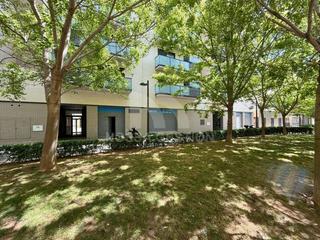 Lloguer Local Comercial  Calle salvador cerveró. Alquiler local comercial con salida de humos en ciutat fallera v Lloguer Local Comercial  Calle salvador cerveró. Alquiler local comercial con salida de humos en ciutat fallera v