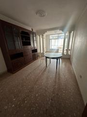 Pis a Don Benito. Venta de piso en plena avenida de don benito Pis a Don Benito. Venta de piso en plena avenida de don benito