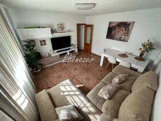 Pis Garellano. Piso bajo en venta en barrio peral. Pis Garellano. Piso bajo en venta en barrio peral.