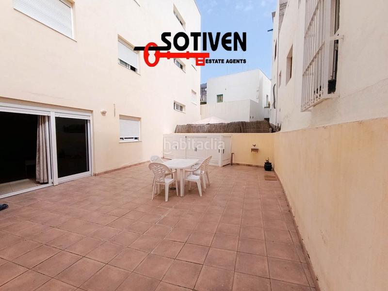 Foto 45f6d64a-c161-49f3-b5d8-0eb76822926d. Apartament amb aparcament a Casco Urbano Adeje Foto 45f6d64a-c161-49f3-b5d8-0eb76822926d. Apartament amb aparcament a Casco Urbano Adeje
