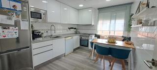 Àtic a Mare de deu del carme 95. Atic amb estudi, 2 terrasses i totalment reformat Àtic a Mare de deu del carme 95. Atic amb estudi, 2 terrasses i totalment reformat