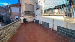 Casa en Plaça del pla de la vila 23. Gran casa per a rehabilitar Casa en Plaça del pla de la vila 23. Gran casa per a rehabilitar