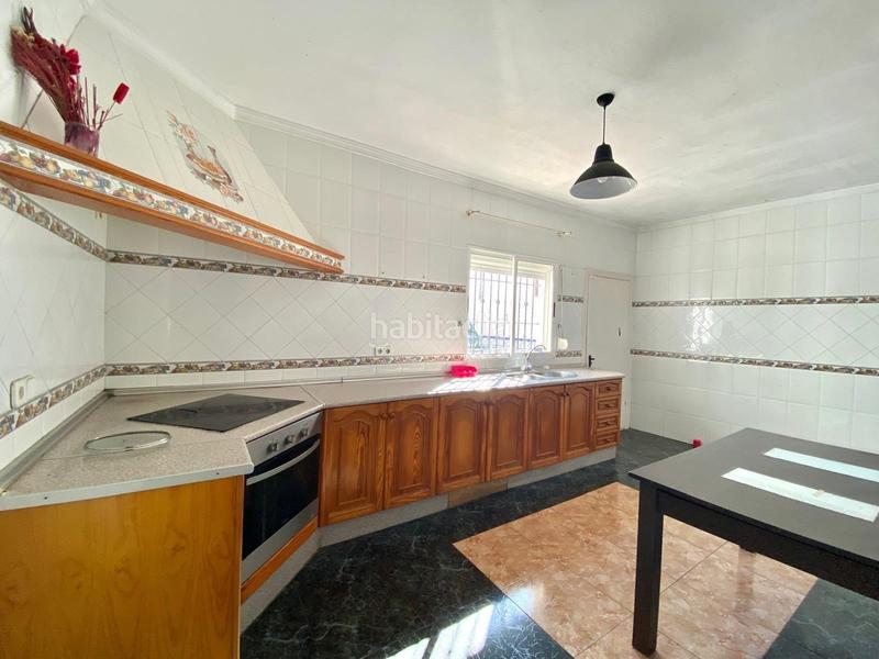 Foto 4158285e-b676-4c98-a24b-8526f8603dcb. Casa adossada amb aparcament a Centro Chipiona Foto 4158285e-b676-4c98-a24b-8526f8603dcb. Casa adossada amb aparcament a Centro Chipiona