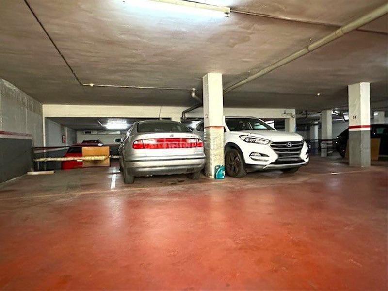 Foto 3b4939b7-0efc-4c3b-91fc-cee76a5d6488. Car parking in torre figueras 41 in Centre Sant Boi de Llobregat Foto 3b4939b7-0efc-4c3b-91fc-cee76a5d6488. Car parking in torre figueras 41 in Centre Sant Boi de Llobregat