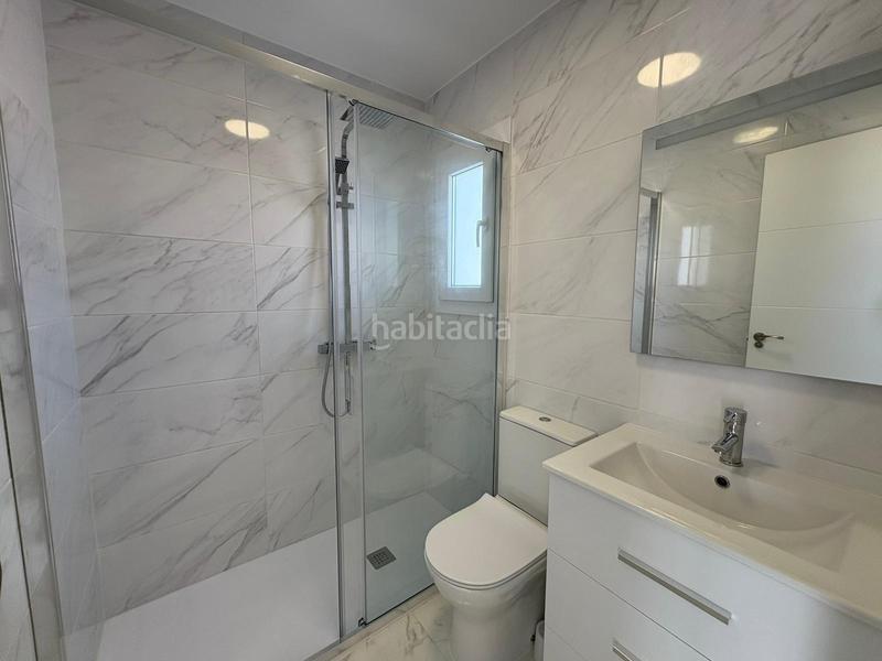 Foto eaefbc6b-45a1-40be-9a66-45fec72ef5c9. Maison jumelée dans Centro - Muelle Pesquero Torrevieja Foto eaefbc6b-45a1-40be-9a66-45fec72ef5c9. Maison jumelée dans Centro - Muelle Pesquero Torrevieja