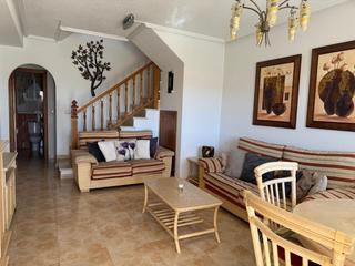 Chalet à Zona Carrefour - Urbanizaciones. Gran chalet en torrevieja, 2 hab, 2 baños Chalet à Zona Carrefour - Urbanizaciones. Gran chalet en torrevieja, 2 hab, 2 baños