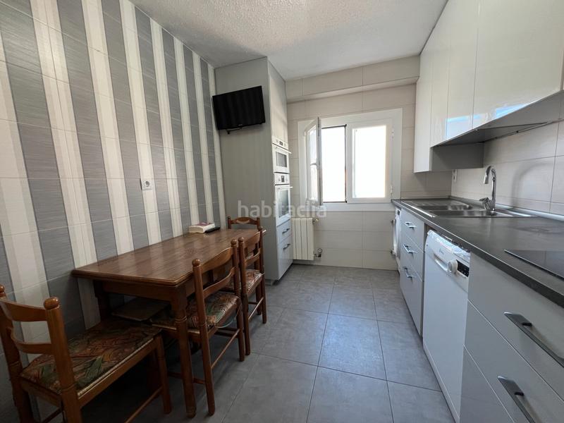 Foto 610ed464-56c6-434a-b023-c344a9238401. Attico in calle huesca 13 in Centro - Llano Samper Jaca Foto 610ed464-56c6-434a-b023-c344a9238401. Attico in calle huesca 13 in Centro - Llano Samper Jaca