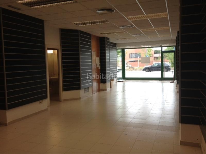 Foto 8727f92f-48a1-45c9-a629-028b4737606f. Alquiler local comercial en avinguda del doctor pasteur 4 situación inmejorable en Igualada Foto 8727f92f-48a1-45c9-a629-028b4737606f. Alquiler local comercial en avinguda del doctor pasteur 4 situación inmejorable en Igualada