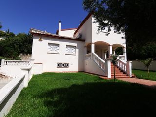 Affitto stagionale Chalet in Carrer estrella polar, 25. Alquiler de termporada Affitto stagionale Chalet in Carrer estrella polar, 25. Alquiler de termporada