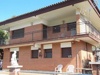 Haus in Vallirana. Ideal 2 familias y con piscina Haus in Vallirana. Ideal 2 familias y con piscina