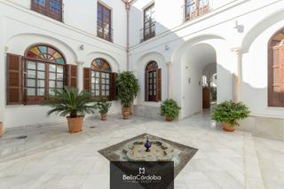 Location Appartement à Centro. Excelente piso de alquiler junto a la iglesia de san nicolás. m Location Appartement à Centro. Excelente piso de alquiler junto a la iglesia de san nicolás. m