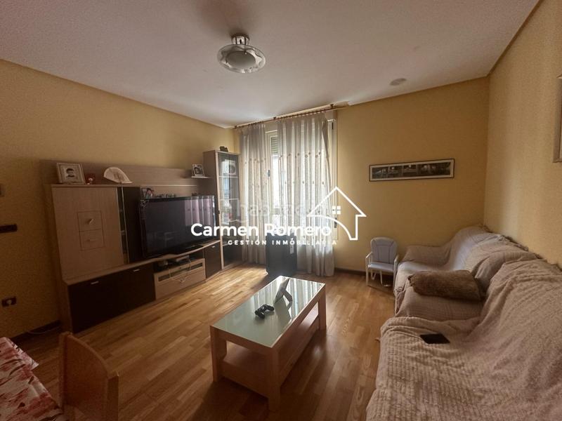 Foto 8cb24059-0b7b-4107-9bf3-d2d70e20335b. Piso  en buen estado jt.o m auxiliadora. en Garrido Sur Salamanca Foto 8cb24059-0b7b-4107-9bf3-d2d70e20335b. Piso  en buen estado jt.o m auxiliadora. en Garrido Sur Salamanca